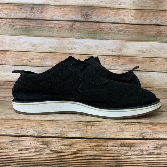 Dr. Martens Hambleton 2 Casual Shoes - Picture 2 of 9